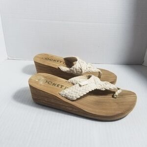 ROCKET DOG WEDGE SANDALS ESTIMATED SIZE 8